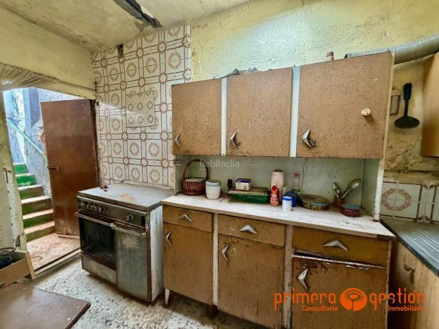 Casa en venta en Alcolea del Río. CASA en Alcolea del Río en zona CENTRO para reformar. Cuenta con una Parcela de 84 m y con 100 m construidos, distribuidos en 2. Casas Alcolea del.