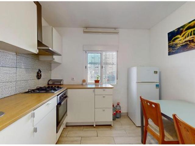 CASA EN VENTA EN ALCOLEA HACIENDO ESQUINA! 2 PLANTAS MÁS AZOTEA!