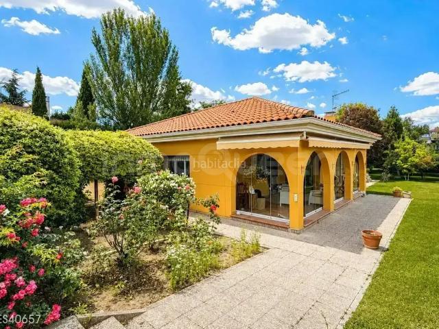 Casa en venta en Villaviciosa de Odón, Castillo Campodón. Venta de Casa en Villaviciosa de Odón REES40657. Casas Villaviciosa de.