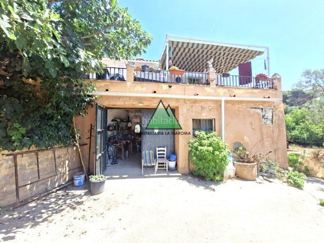 Casa en venta en Alcaucín. CASA MOLINO. Casas.