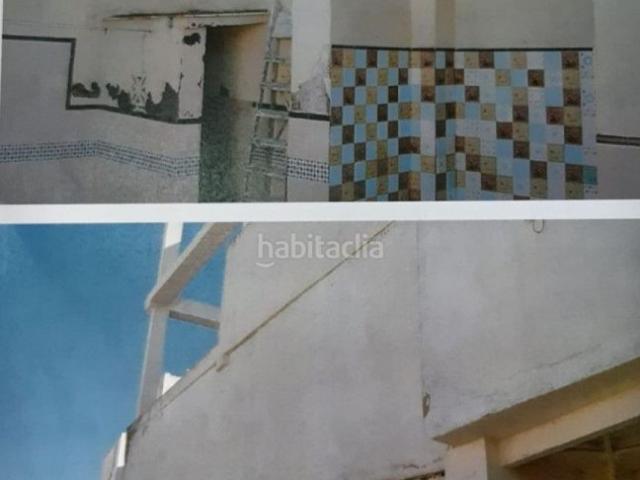Casa en venta en Alcalá de Guadaira, Centro. CASA PARA DERRIBAR O REFORMAR. Casas Alcalá de.