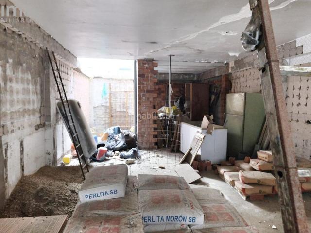 Casa en venta en Sevilla, Palmete. OPORTUNIDAD EN ZONA PALMETE CASA INDEPENDIENTE EN OBRA. Casas.