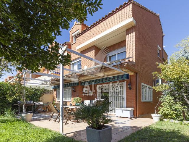 Casa en venta en Alcalá de Henares, La Garena. Espectacular chalet pareado en La Garena. Casas Alcalá de.