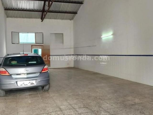Casa en venta en Alcalá del Valle. Vivienda en el centro con garaje y gran capacidad. Casas Alcalá del.