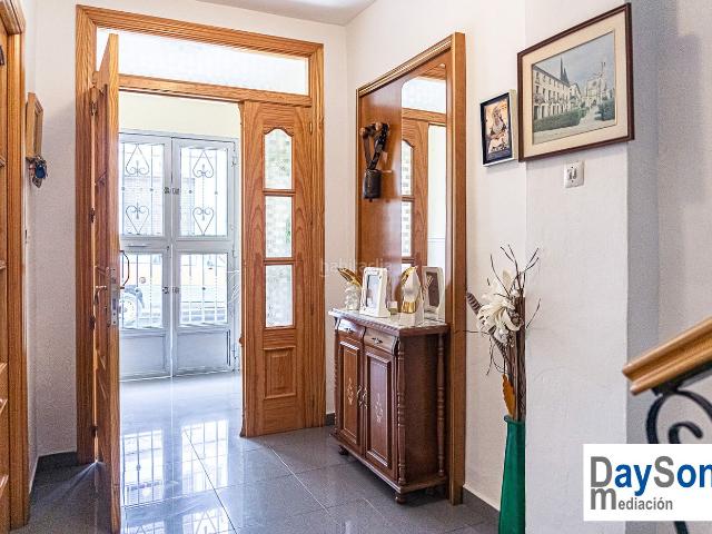 Casa en venta en Alcalá la Real. CASA CON COCHERA Y COCINÓN. Casas Alcalá la.