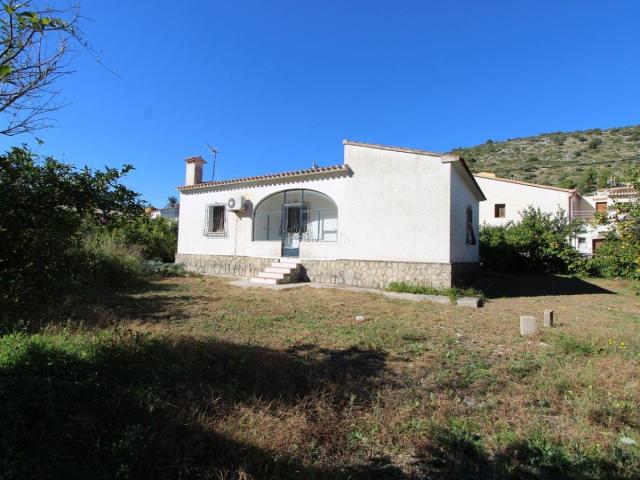 Casa en venta en Alcalalí. CHALET EN LA LLOSA DE CAMACHO ALICANTE. Casas.
