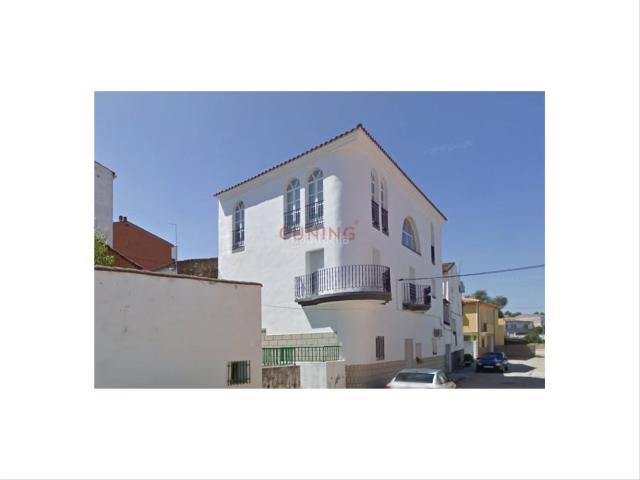 Casa en venta en Alcuéscar. Casa en venta en la provincia de Cáceres, en el municipio de Alcuescar, en la calle CLESPRONCEDA. CON INCIDENCIAS INMUEBLE ALQUILA. Casas.