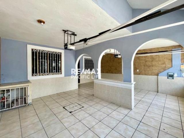 CASA EN VENTA EN ALAMEDA 4