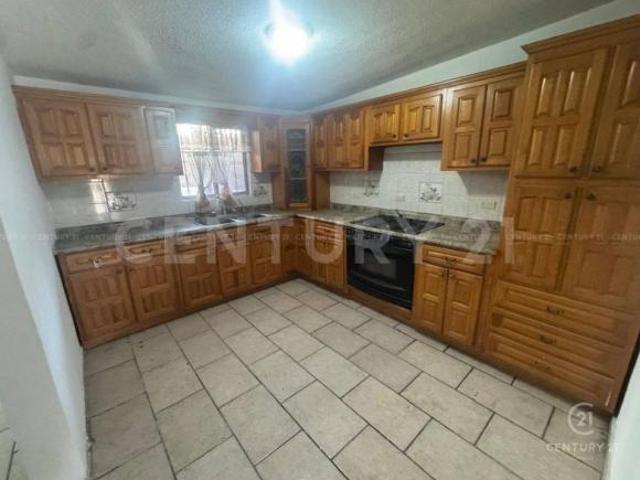 CASA EN VENTA EN ALAMEDAS, CHIHUAHUA, CHIH