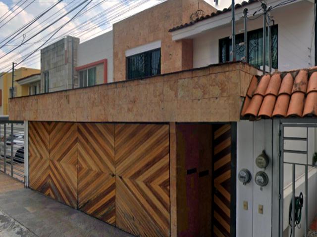 Casa en venta en Alamedas de Tesistan, Zapopan, Jalisco