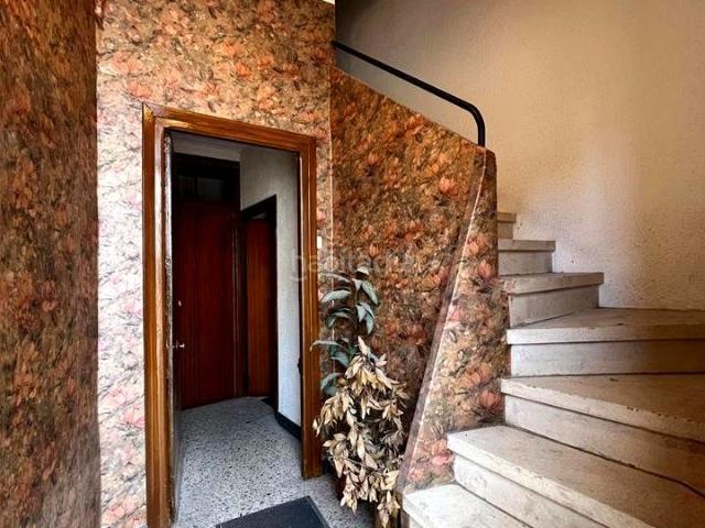 Casa en venta en Alagón. Casa con jardín y apartamentos independientes en Alagón. Casas.