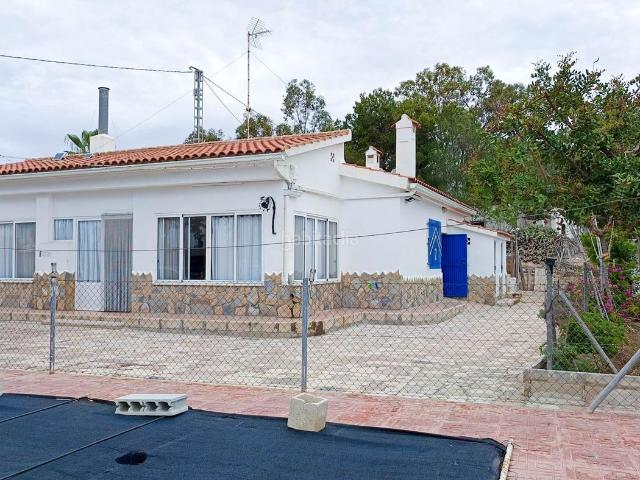Casa en venta en Albatera. Casas.