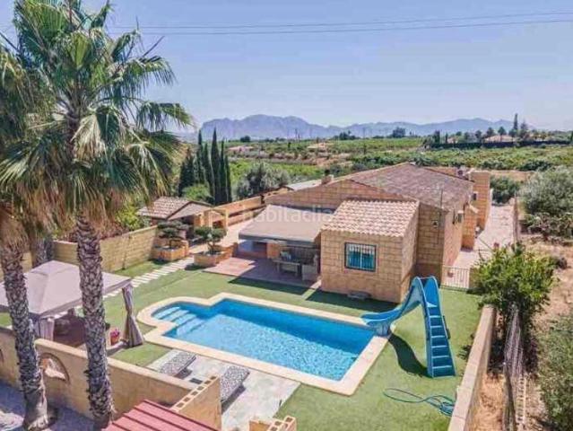 Casa en venta en Albatera. Casas.
