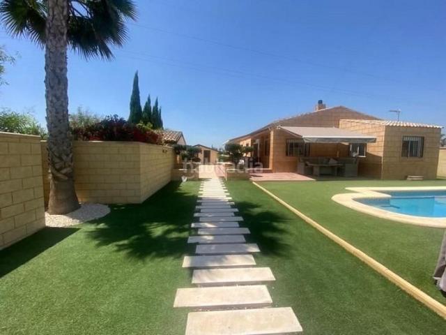 Casa en venta en Albatera. GRAN CASA DE CAMPO EN ALBATERA, 5 HAB, 4 BAÑOS. Casas.