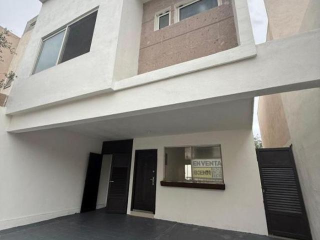 Casa en venta en Albaterra Residencial, San Nicolas de los Garza, Nuevo León