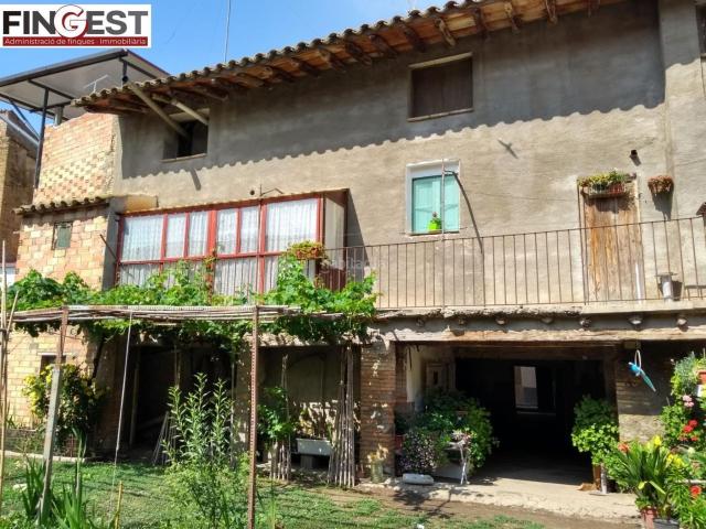 Casa en venta en Albalate de Cinca. GRAN CASA EN EL CENTRO DEL PUEBLO. Casas Albalate de.
