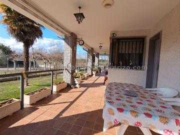 Casa en venta en Albelda de Iregua. Casas Albelda de.