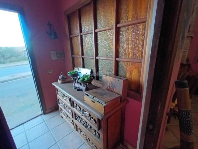 Casa en venta en Alberite. OPORTUNIDAD MERENDERO EN PLANTA BAJA CON CALADO PARA GUARDAR VINO, PLANTA PRIMERA Y TERRAZA ÁTICO SUPERIOR. Casas.