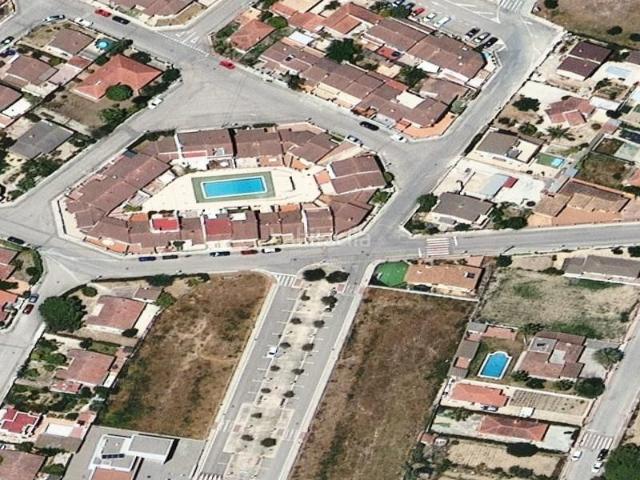 Casa en venta en Albinyana. Casa en Avenida Vendrell de el en Albinyana, Tarragona. Casas.
