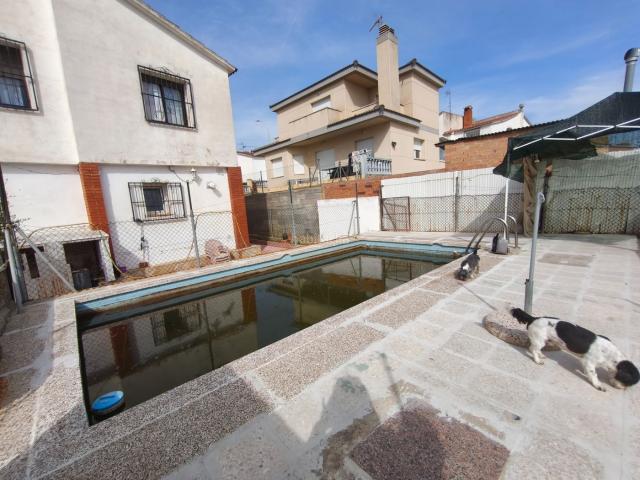 Casa en venta en Albinyana. Casas.