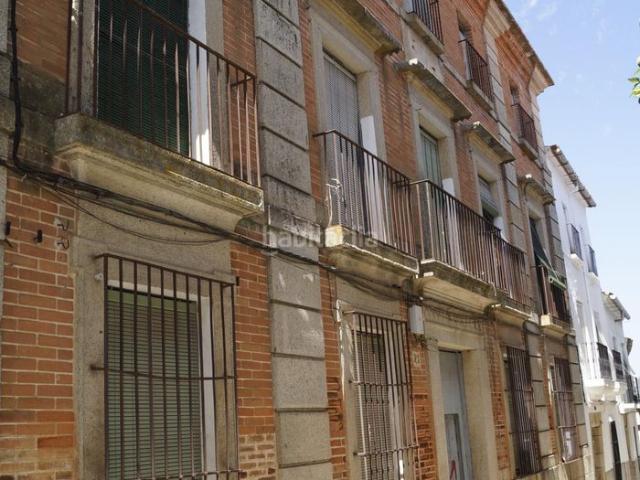 Casa en venta en Alburquerque. PALACETE HISTÓRICO EN LA LOCALIDAD DE ALBURQUERQUE. Casas.