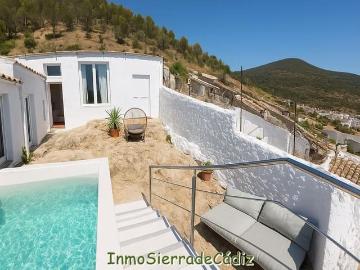 Casa en venta en Algodonales, Cádiz