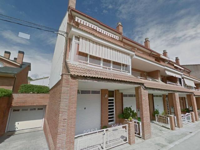 Casa en venta en Algerri. CHALET ADOSADO EN ALGERRI ESPECIAL PARA INVERSORES ALQUILER SOCIAL. Casas.