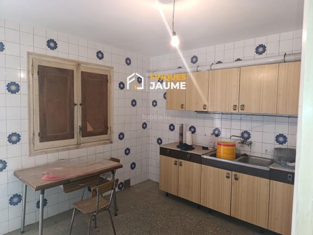 Casa en venta en Alguaire. Casa en venta en Alguaire. Casas.