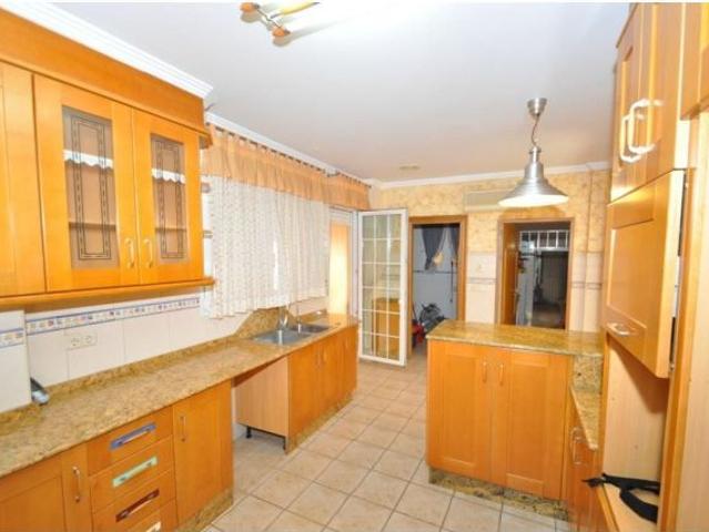 Casa en Venta en Algueña, Alicante