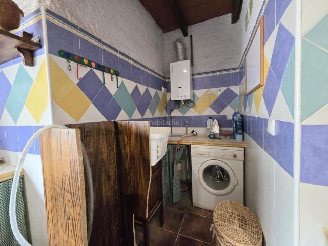 Casa en venta en Algueña. Casas cuevas en Algueña. Casas.