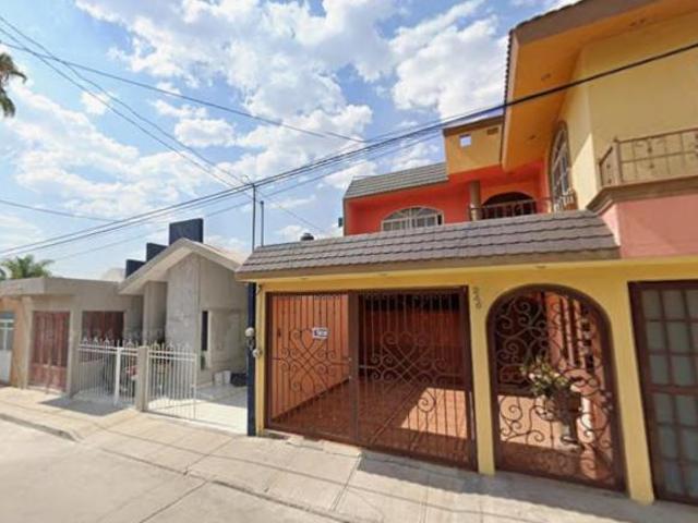 Casa en Venta en Aldama Pte. 39, Centro, San Julián, Jal