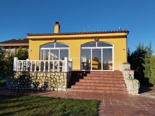 Casa en venta en Aldeamayor de San Martín. Aldeamayor de san martín calle lago de sanabria. Casas Aldeamayor de San.