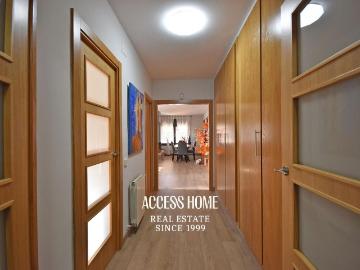Casa en venta en Alella. Casa con piscina entre Alella y El Masnou a 600metros de la playa. Casas.