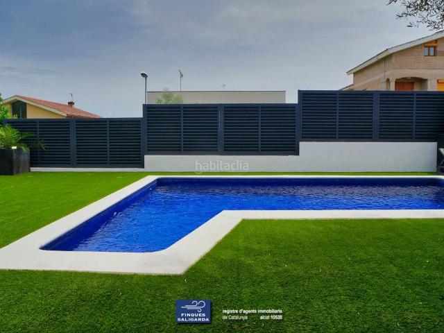 Casa en venta en Alella. Casas.