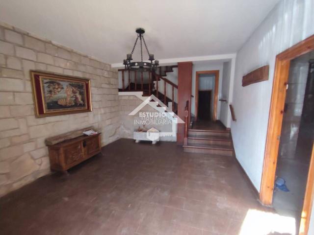 Casa en venta en Alesanco. BONITA CASAPALACIO EN EL CENTRO DE ALESANCO LA RIOJA A TAN SOLAMENTE 15 MINUTOS DE LOGROÑO. Casas.