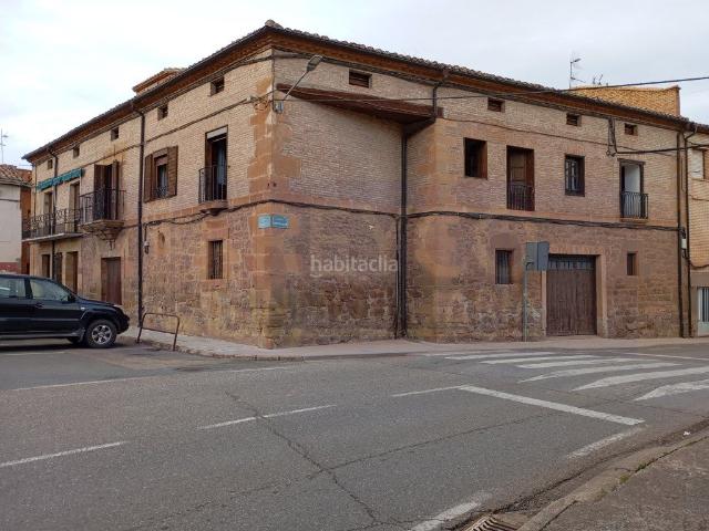 Casa en venta en Alesanco. Casa 5 habitaciones, Triplex Venta Alesanco. Casas.