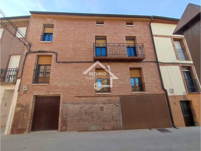 Casa en venta en Alesanco. Casa en venta en Torrecilla Sobre Alesanco amplia y soleada. Casas.