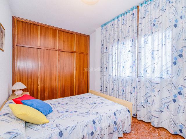 Casa en venta en Alfacar. Casa en Alfacar de 5 habitaciones. Casas.