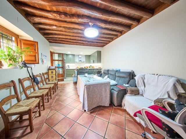 Casa en venta en Alhama de Granada. Gran casa con múltiples posibilidades en el corazón de Alhama de Granada. Casas Alhama de.