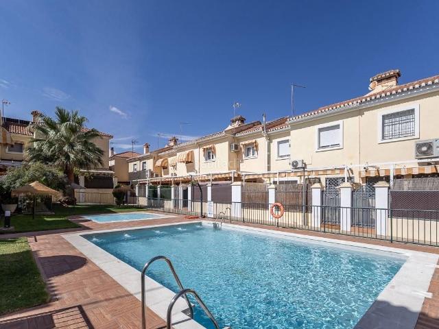 Casa en venta en Alhendín, Polideportivo. Casa en Llanos de Alhendín. Casas.