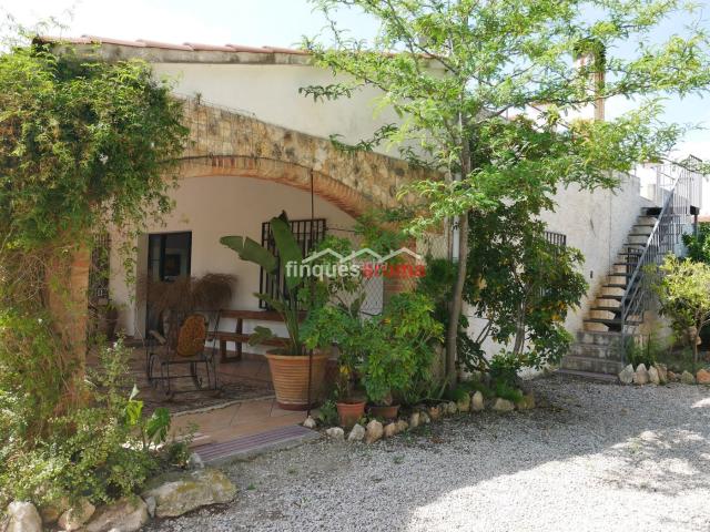 Casa en venta en Alió. ESPECTACULAR FINCA RÚSTICA EN VENTA EN ALIÓ TARRAGONA PRIVACIDAD, NATURALEZA Y MÚLTIPLES POSIBILIDADES. Casas.