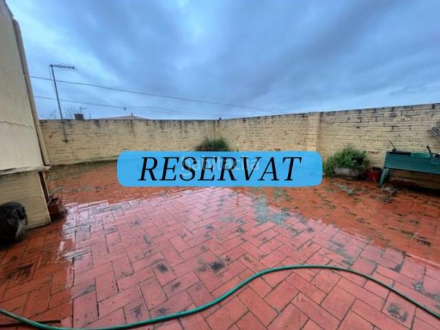 Casa en venta en Alió. ¡FANTÁSTICA CASA DE 3 PLANTAS CON 267m² PARA REFORMAR!. Casas.