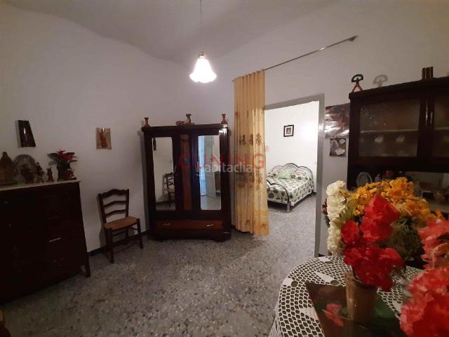 Casa en venta en Aliseda. Venta de 2 casas en Aliseda Cáceres en conjunto o por separado. Precio de cada vivienda 170.000. Casas.