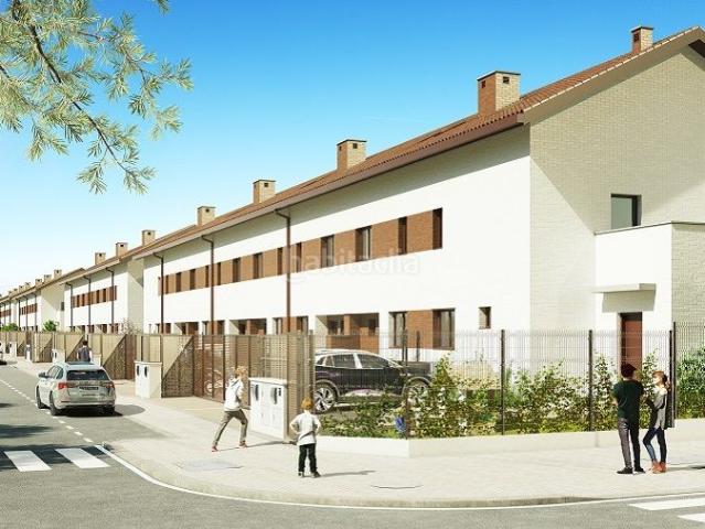 Casa en venta en Alovera. Casas.