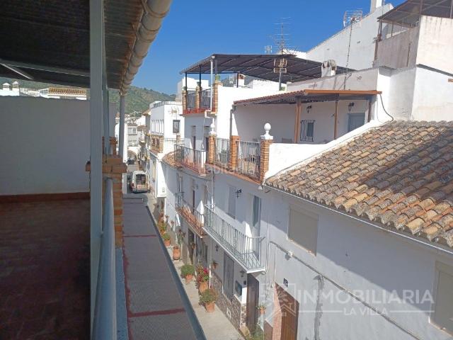 Casa en venta en Alozaina. CASA GRANDE POR DESCUBRIR Y DISFRUTAR CENTRO DEL PUEBLO. Casas.