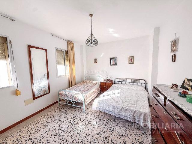 Casa en venta en Alozaina. Casa de 116 m con patio, terraza y muchas posibilidades en Alozaina. Casas.