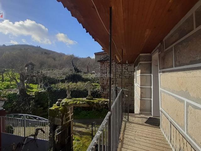 Casa en venta en Allariz. CASA DE PIEDRA PARA REFORMAR CON PATIO Y PARCELA ENFRENTE. Casas.
