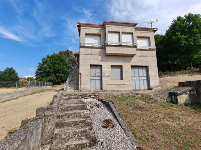 Casa en venta en Allariz. Casas.