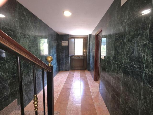 Casa en venta en Aller. CASA CON TERRENO Y ANTOJANAPATIO EN LLANOS ALLER ASTURIAS. Casas.