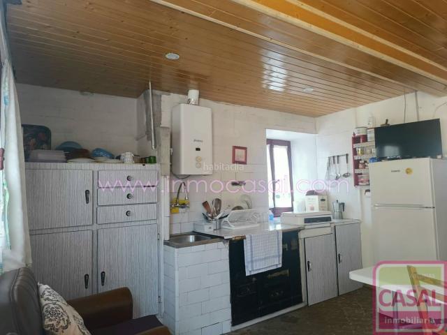 Casa en venta en Aller. SE VENDA CASA EN MOREDA DE ARRIBA. De dos plantas, dos habitaciones, un baño con plato de ducha y ventana, cocina amplia y luminos. Casas.
